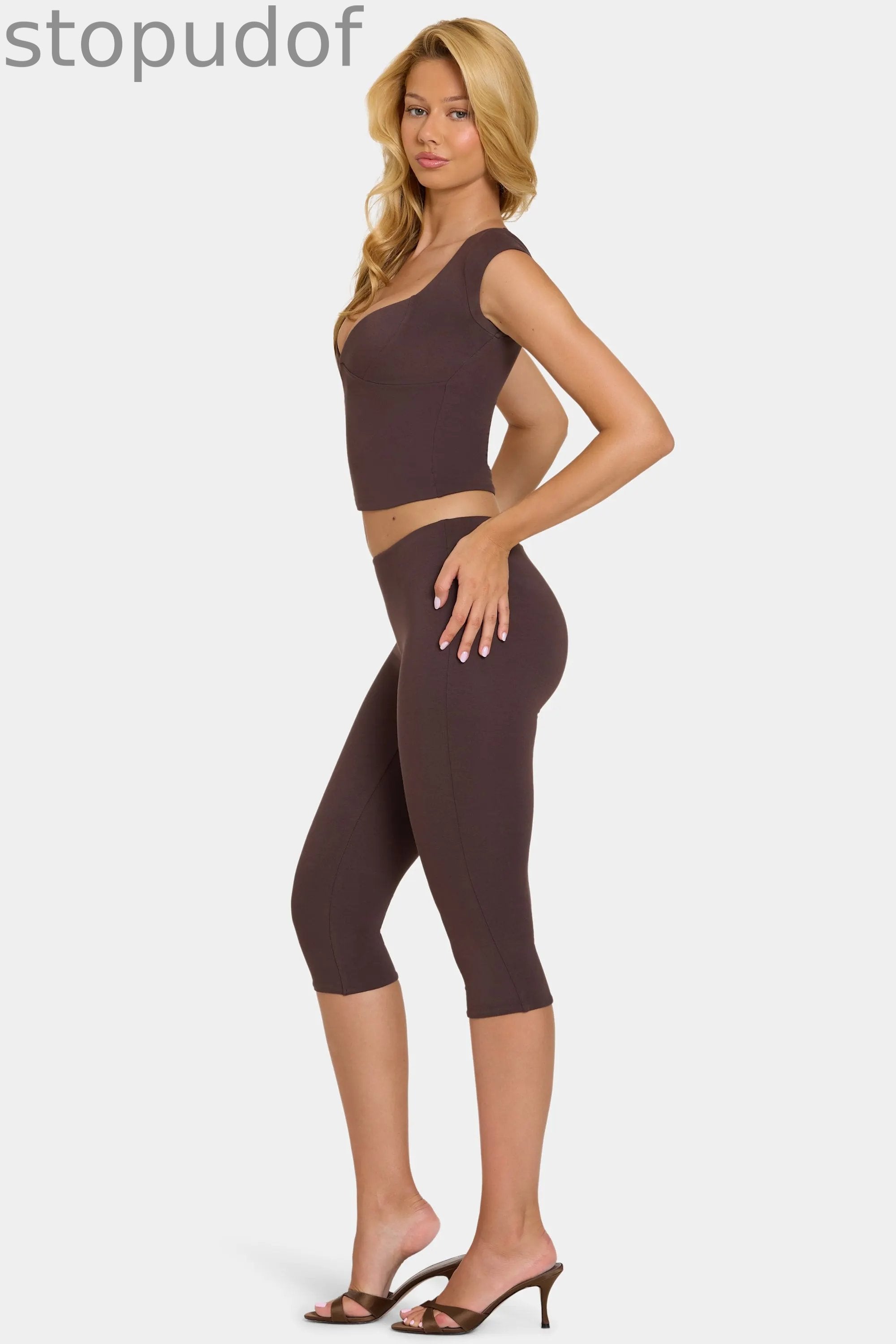 Modal Capri Leggings in Chocolate