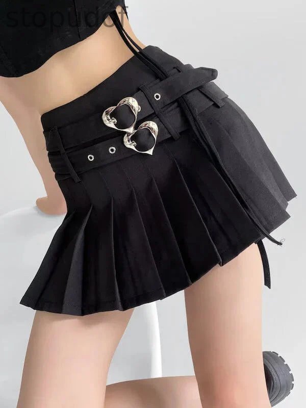 Heart Buckle Pleated Skirt